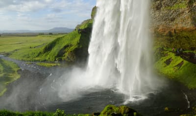 Islandia wodospad Seljalandsfoss zorza